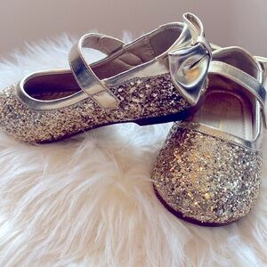 Did someone say🗣️ Party💫GOLD GLITTER GIRL SHOES